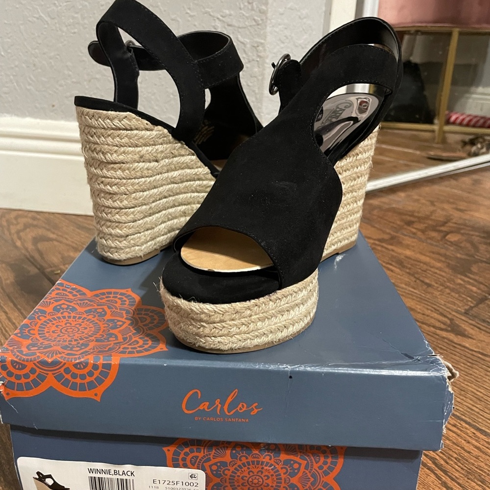 Black wedge heels